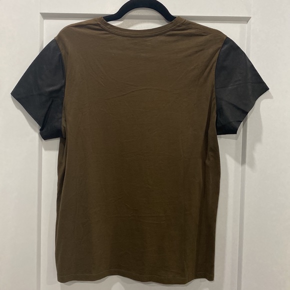 Vince brown(ish) tee with black lamb leather shirt sleeves. - Picture 4 of 4